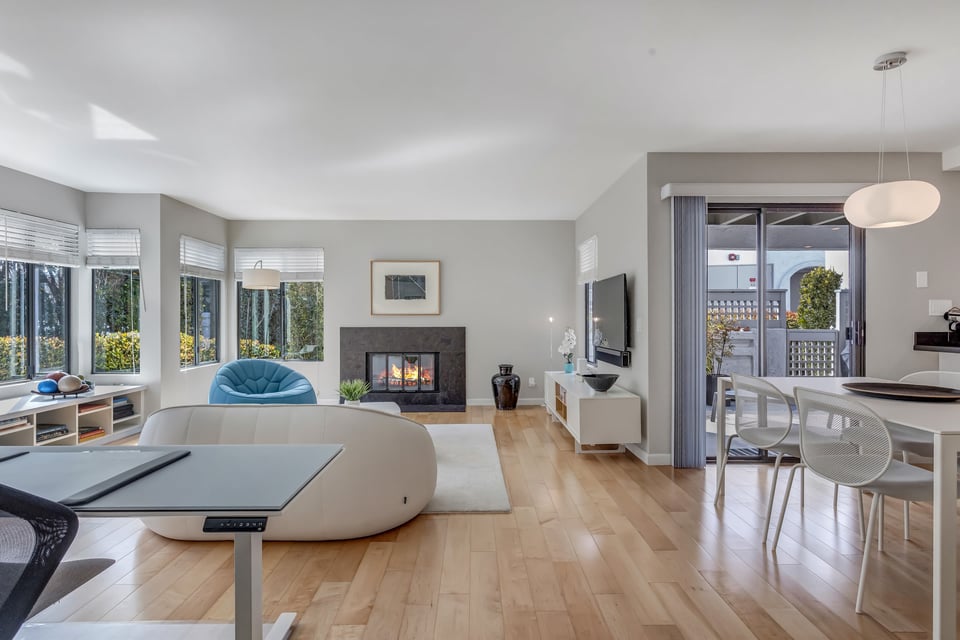 Just Sold  |  524 Via De La Valle Unit B