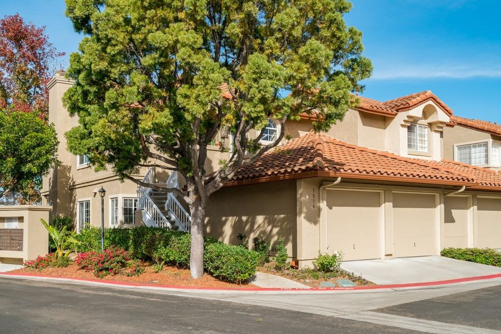 3836 Creststone Place