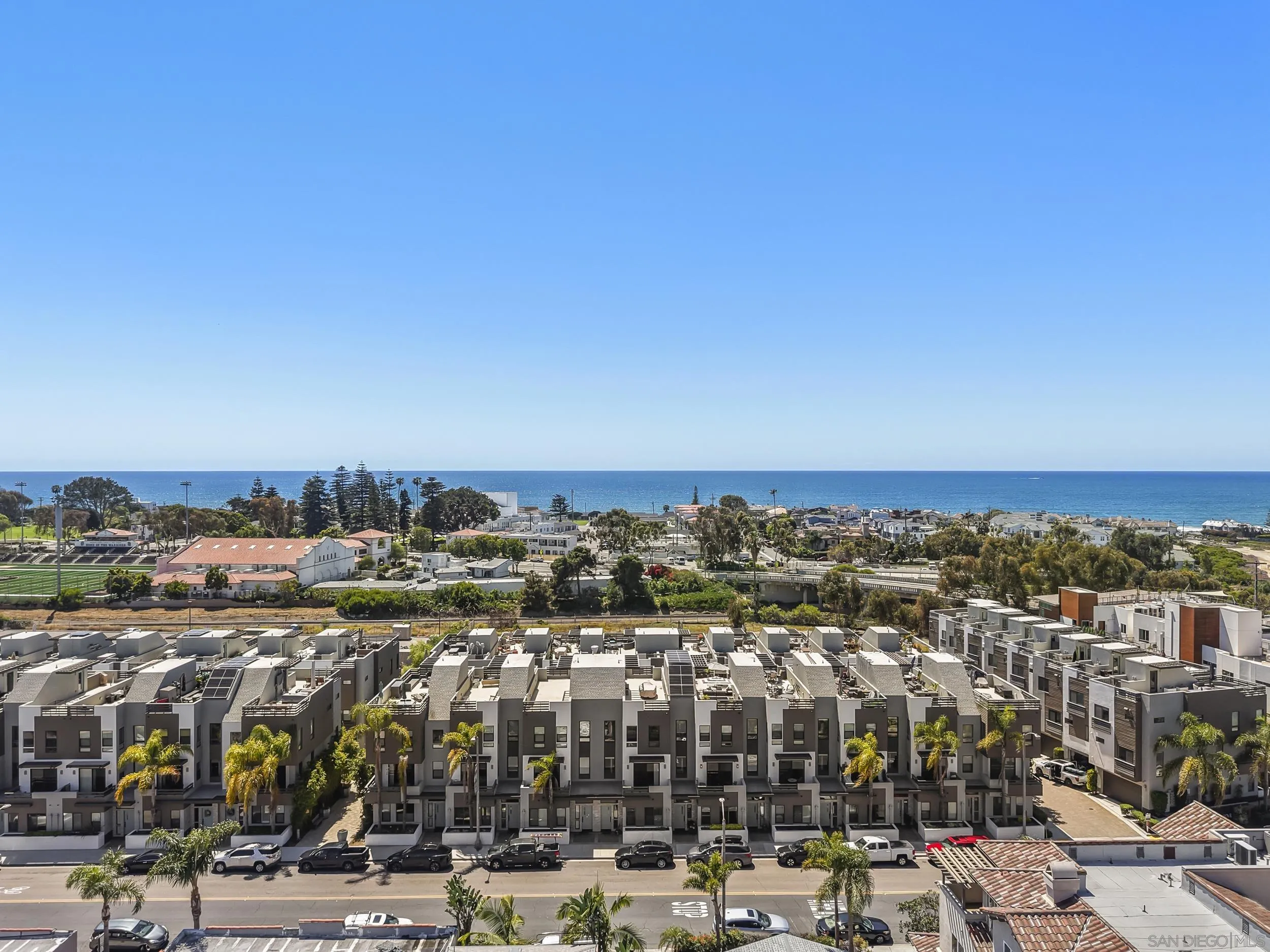 2537 State St, Carlsbad